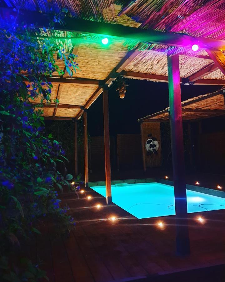 Les 2 Droles D'Oiseaux Bed & Breakfast Luc-sur-Orbieu Exterior photo